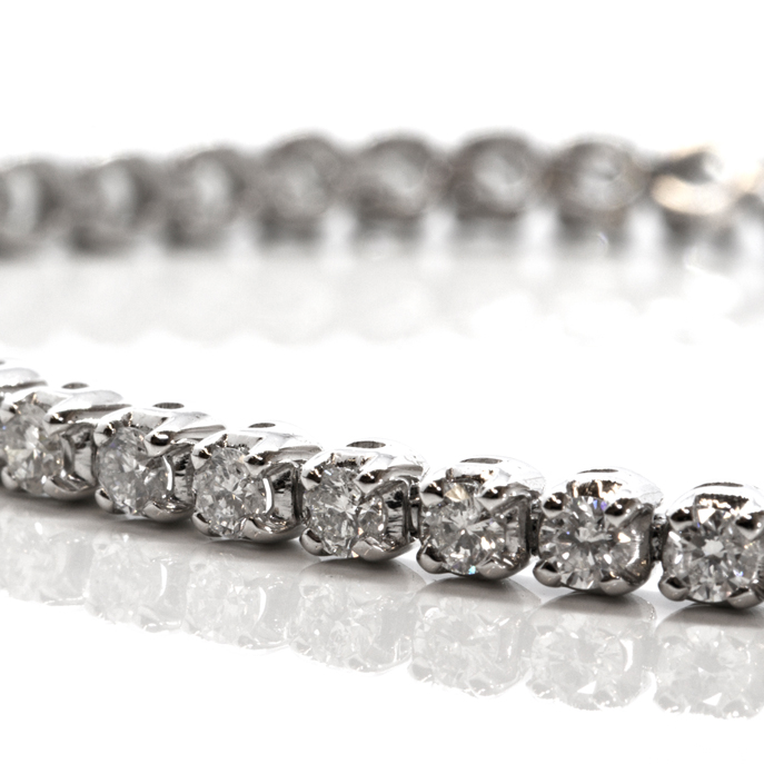 18ct White Gold Diamond Tennis Bracelet - Image 2