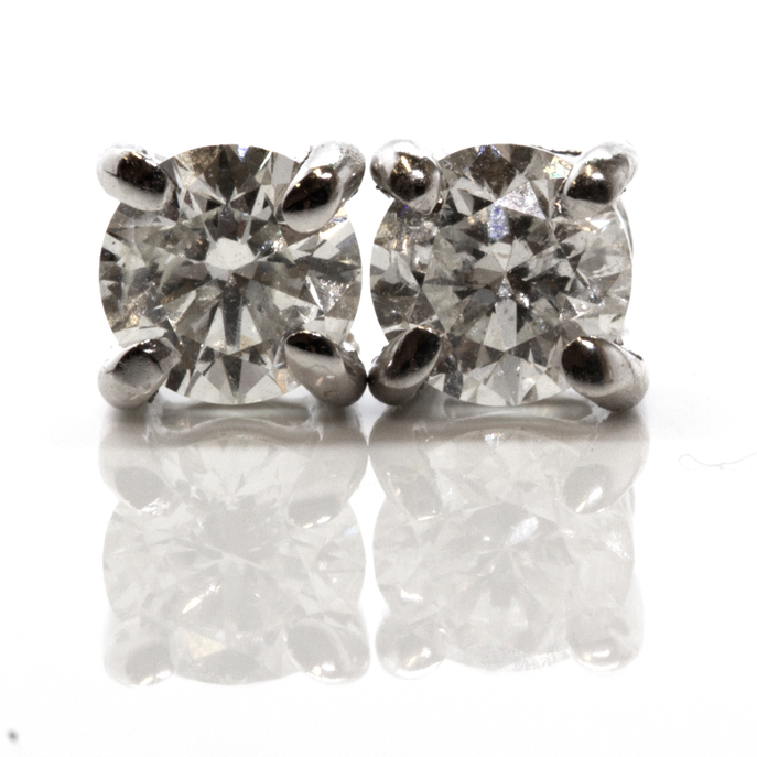 18ct White Gold Diamond Earrings