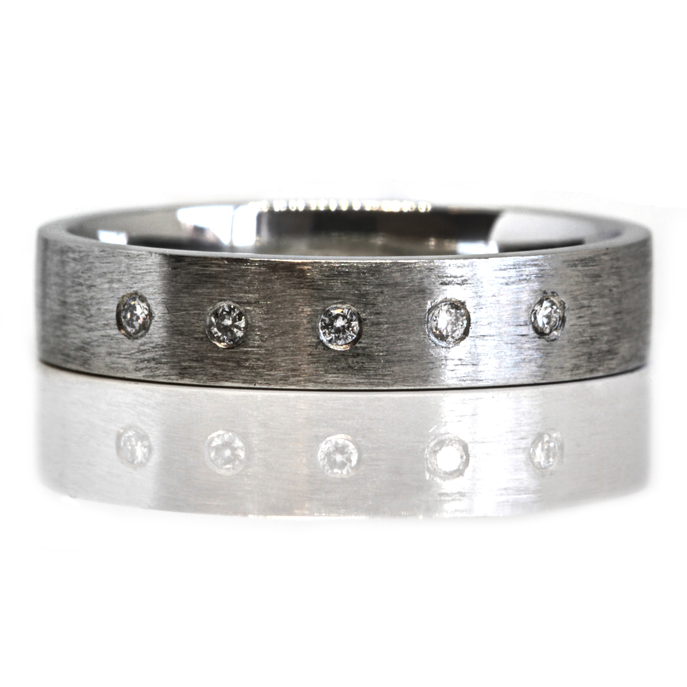 Platinum Diamond Wedding Ring - Image 2