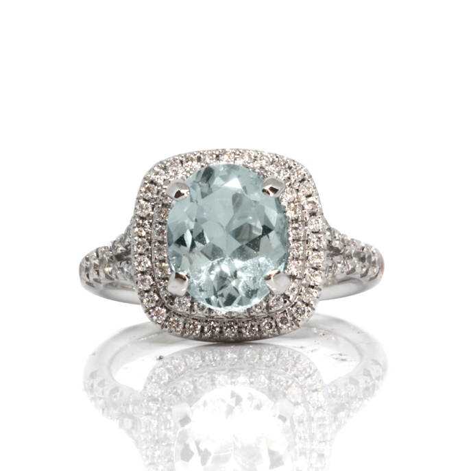 18ct White Gold Aquamarine and Diamond Ring - Image 2