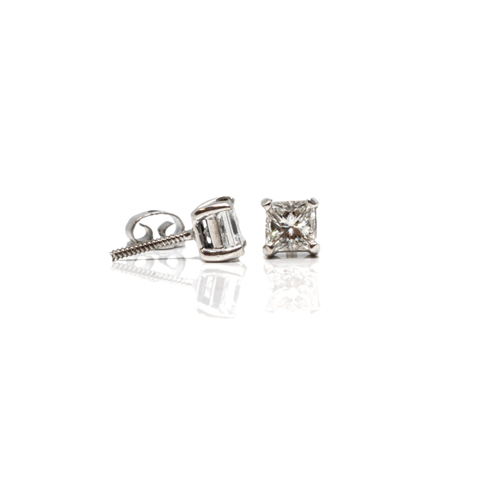 18ct White Gold Diamond Earrings - Image 2
