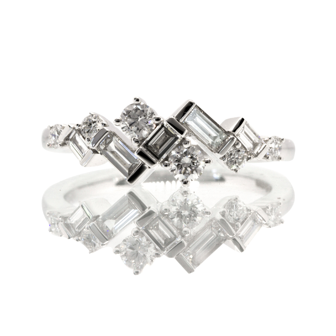 Platinum Diamond Ring - Image 2