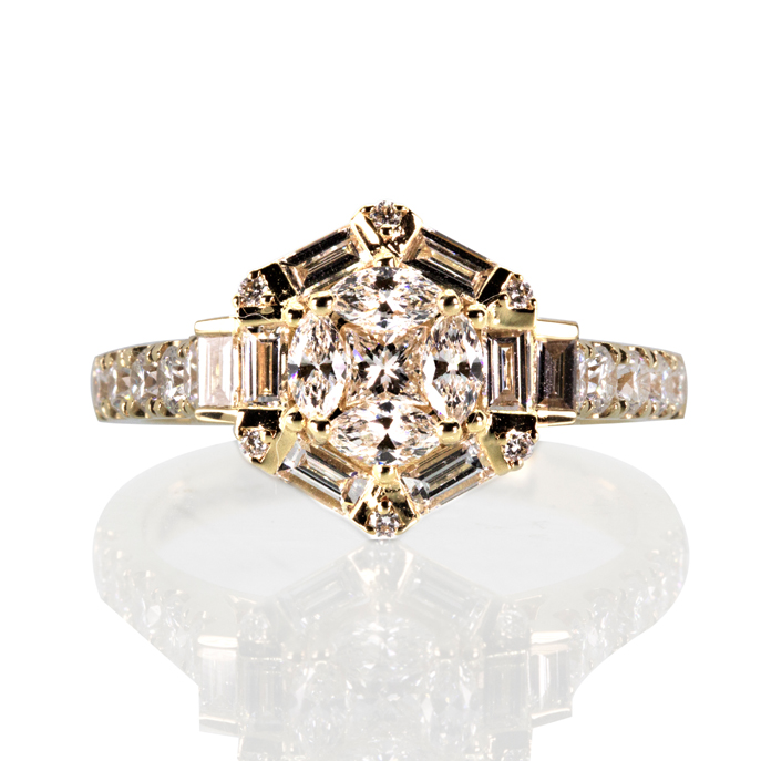 18ct Yellow Gold Diamond Ring - Image 2