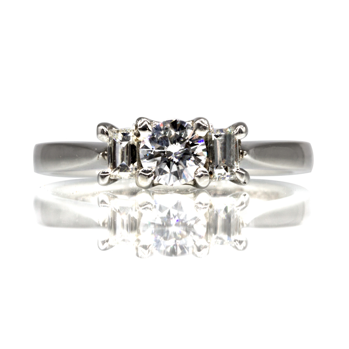 Platinum 0.66ct Diamond Trilogy Ring - Image 2