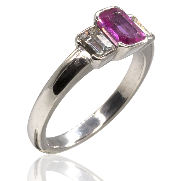 18ct White Gold Pink Sapphire & Diamond Ring