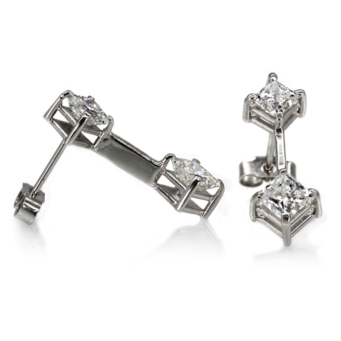 18ct White Gold Diamond Earrings - Image 2