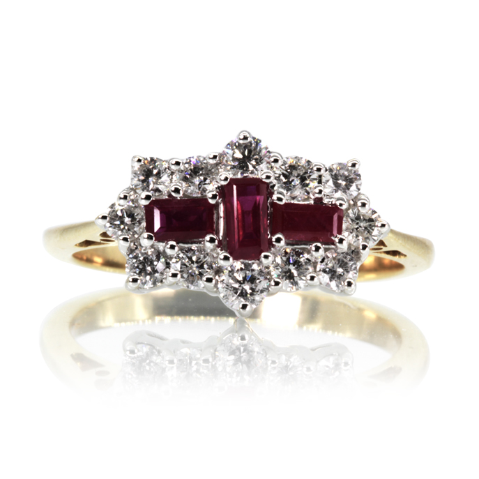 18ct Yellow Gold Ruby Ring - Image 2