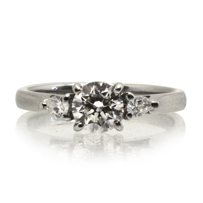 Platinum 1.13ct Diamond Ring - Image 2