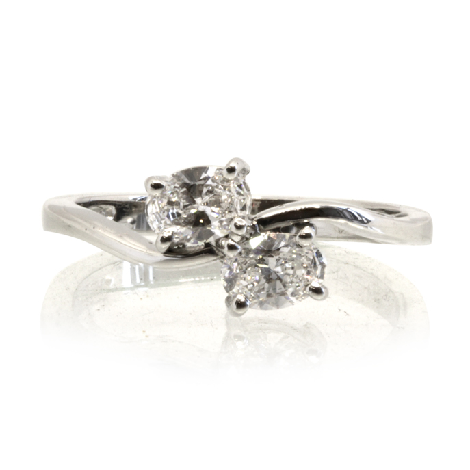 Platinum Diamond Ring - Image 2
