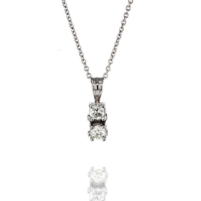 18ct White Gold Diamond Pendant