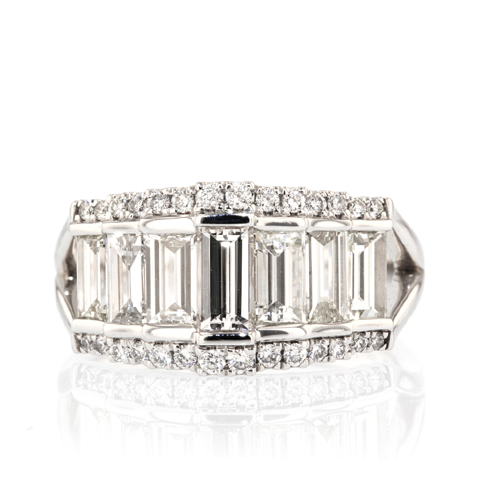 18ct White Gold Diamond Ring - Image 2