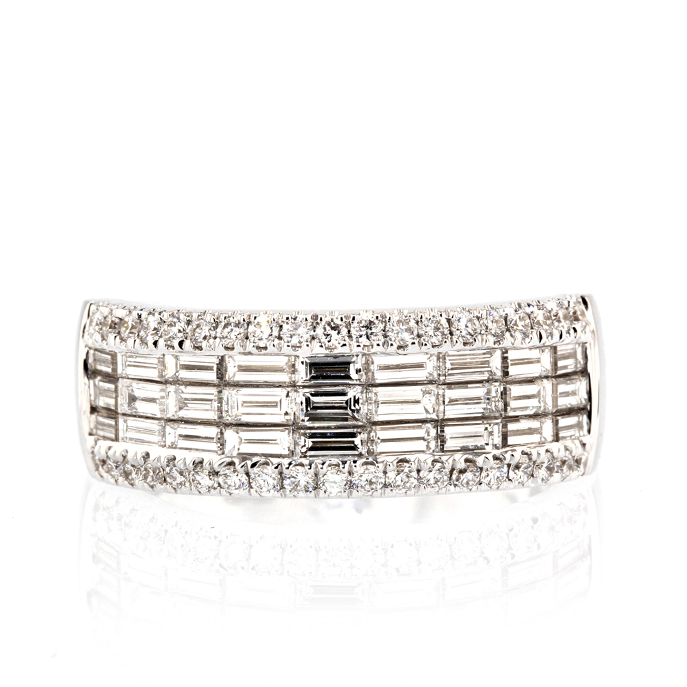 18ct White Gold Diamond Ring - Image 2