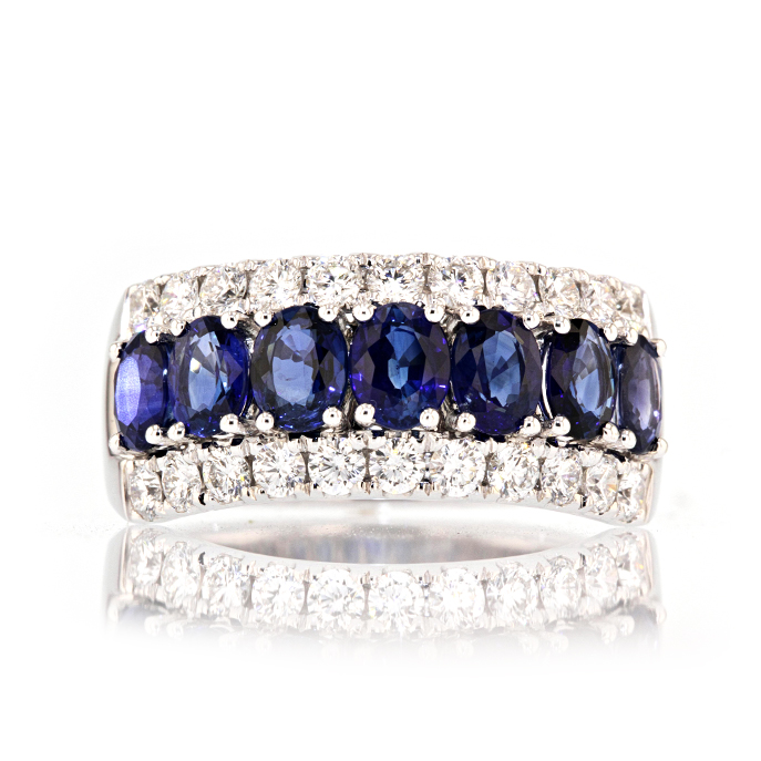 18ct White Gold Sapphire and Diamond Ring - Image 2