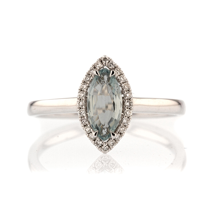 18ct White Gold Aquamarine Ring - Image 2