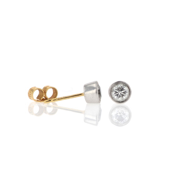 18ct Yellow Gold Diamond Earrings - Image 2