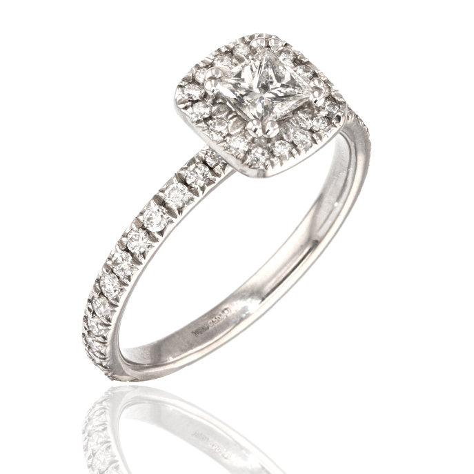 18ct White Gold Diamond Ring
