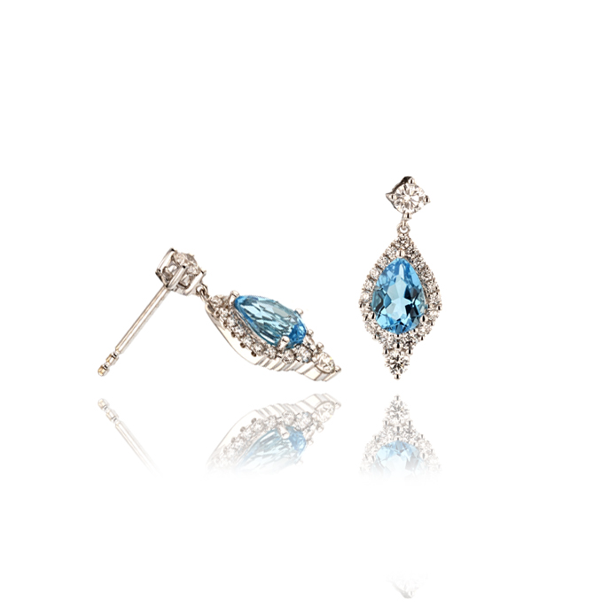 18ct White Gold Blue Topaz Earrings - Image 2