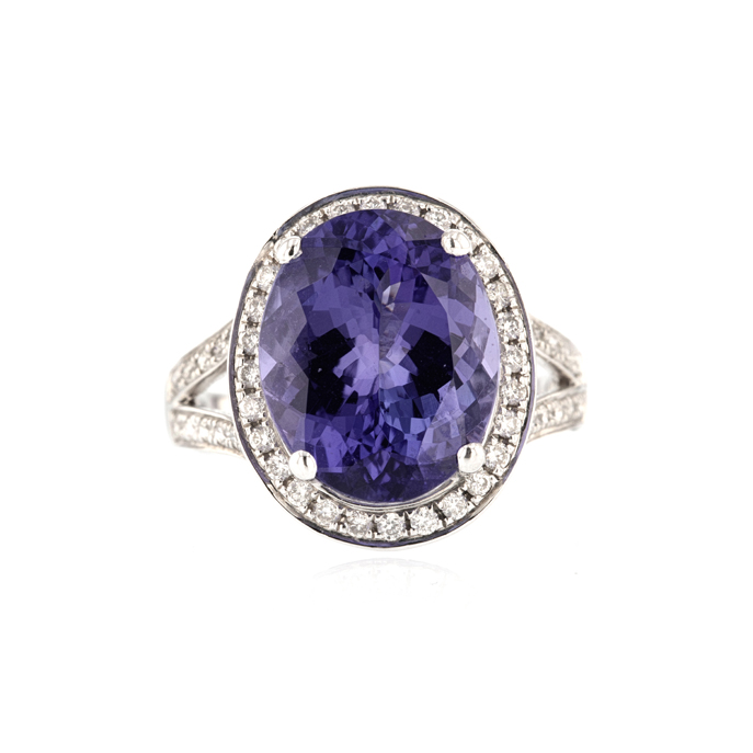 18ct White Gold Tanzanite Ring - Image 2