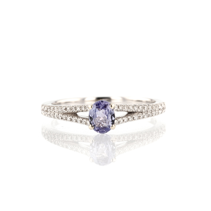 18ct White Gold Tanzanite Ring - Image 2