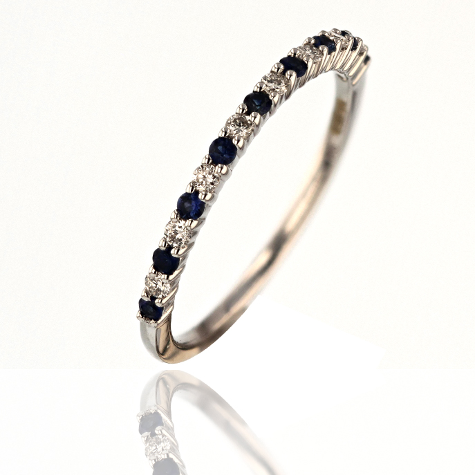 9ct White Gold Sapphire Ring