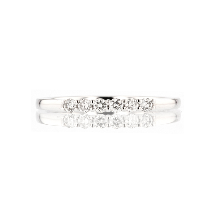 Platinum Diamond Ring - Image 2