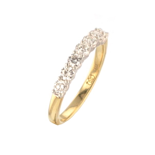 18ct Yellow Gold Ring.