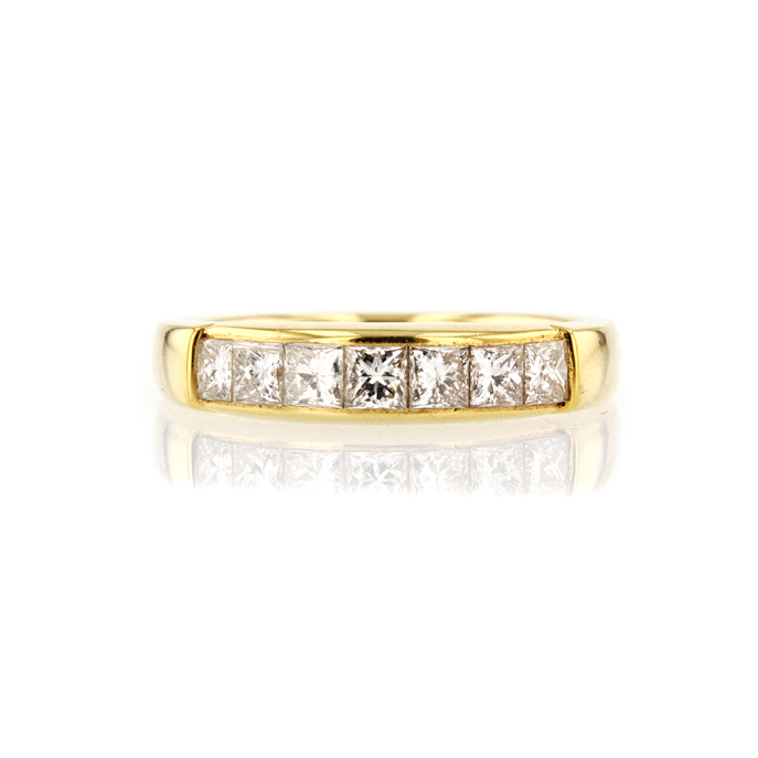 18ct Yellow Gold Diamond Ring - Image 2