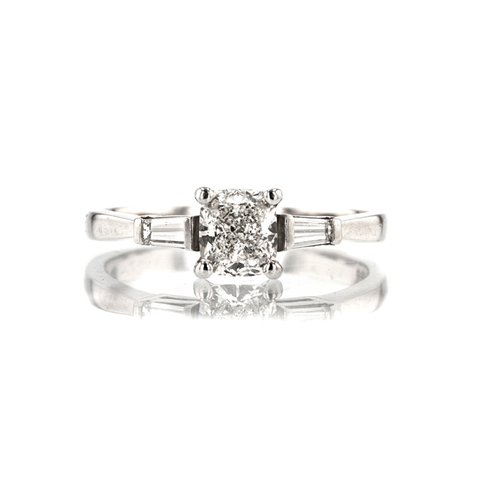 Platinum 1.06ct Diamond Ring - Image 2