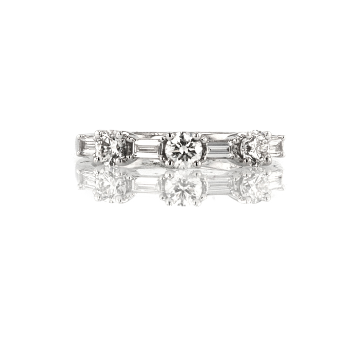 Platinum Diamond Ring - Image 2
