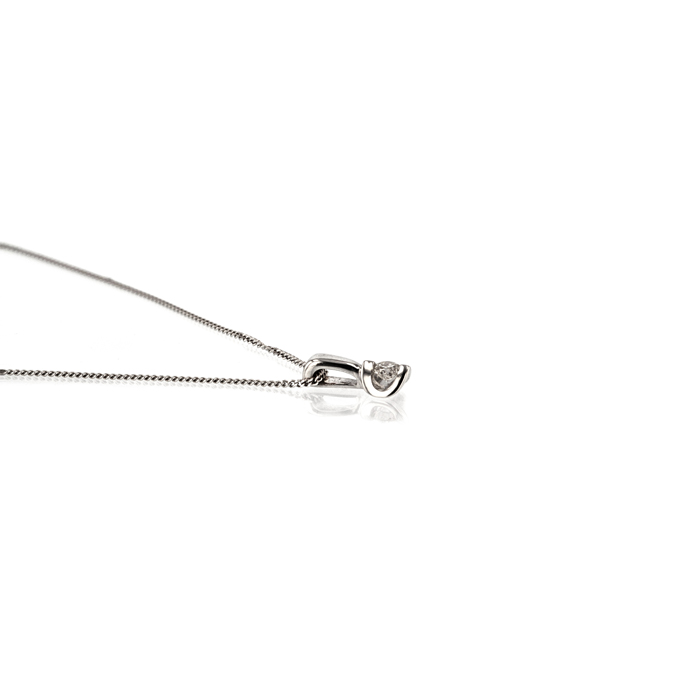 18ct White Gold Diamond Pendant - Image 2