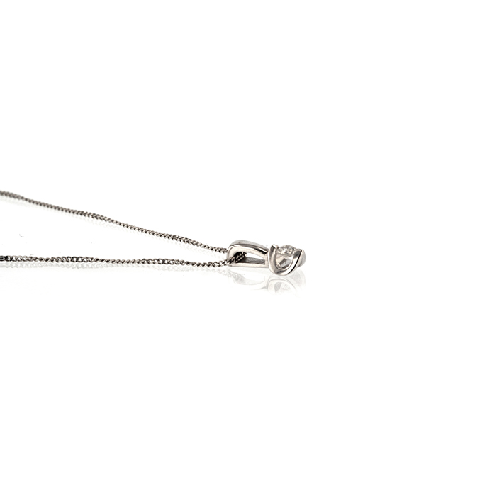 18ct White Gold Diamond Pendant - Image 2