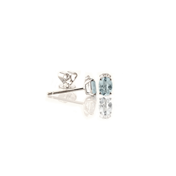 18ct White Gold Aquamarine Earrings - Image 2