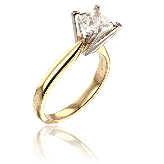Platinum/18ct Yellow Gold Lab Grown Diamond Ring