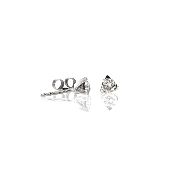 18ct White Gold Diamond Earrings - Image 2