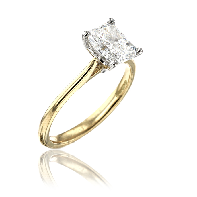 18ct Yellow Gold Lab Diamond Ring