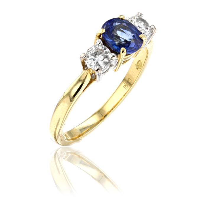 18ct Yellow Gold Sapphire and Diamond Ring