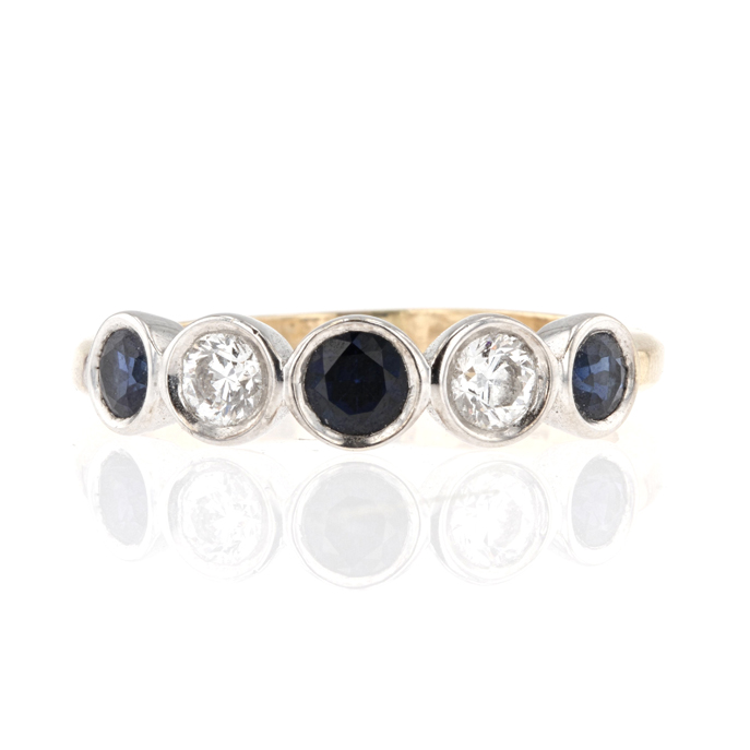 18ct Yellow Gold Sapphire and Diamond Ring - Image 2