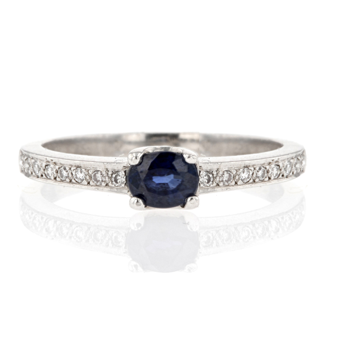 18ct White Gold Sapphire and Diamond Ring - Image 2