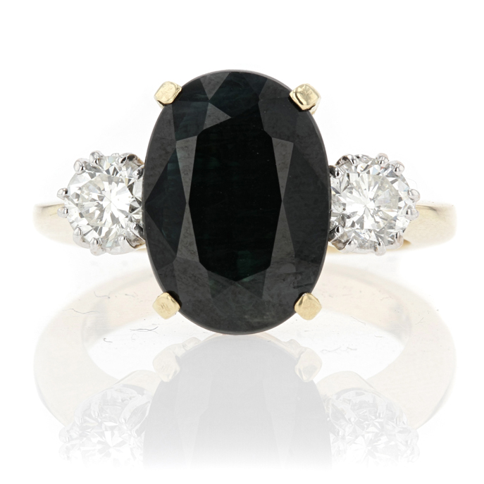 18ct Yellow Gold Sapphire and Diamond Ring - Image 2