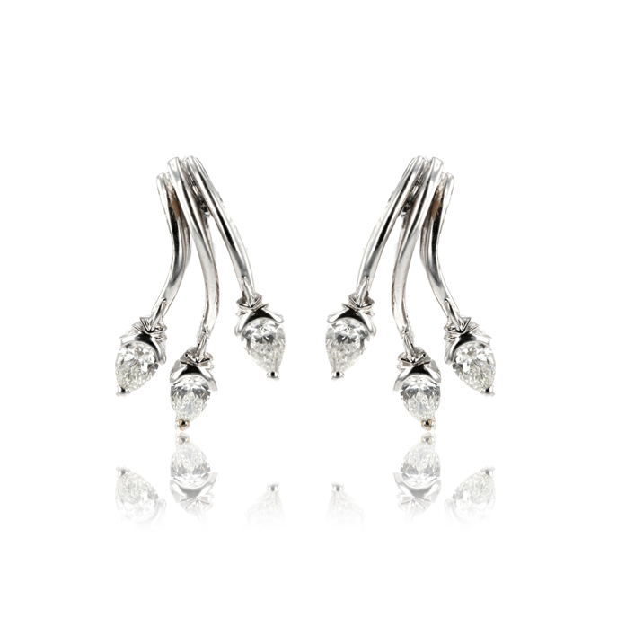 18ct White Gold Diamond Earrings