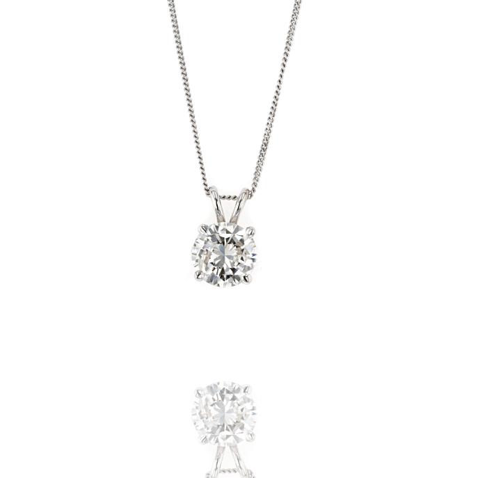 18ct White Gold Diamond Pendant
