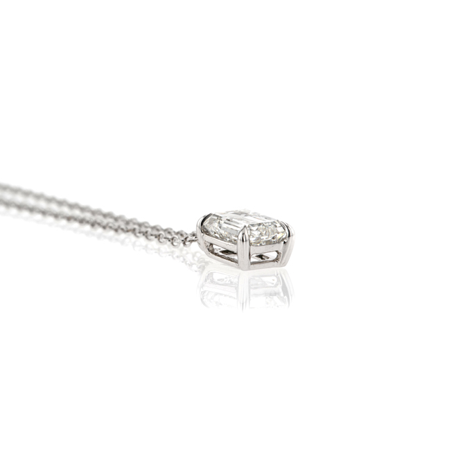 18ct White Gold 1.02ct Lab Grown Diamond Pendant - Image 2