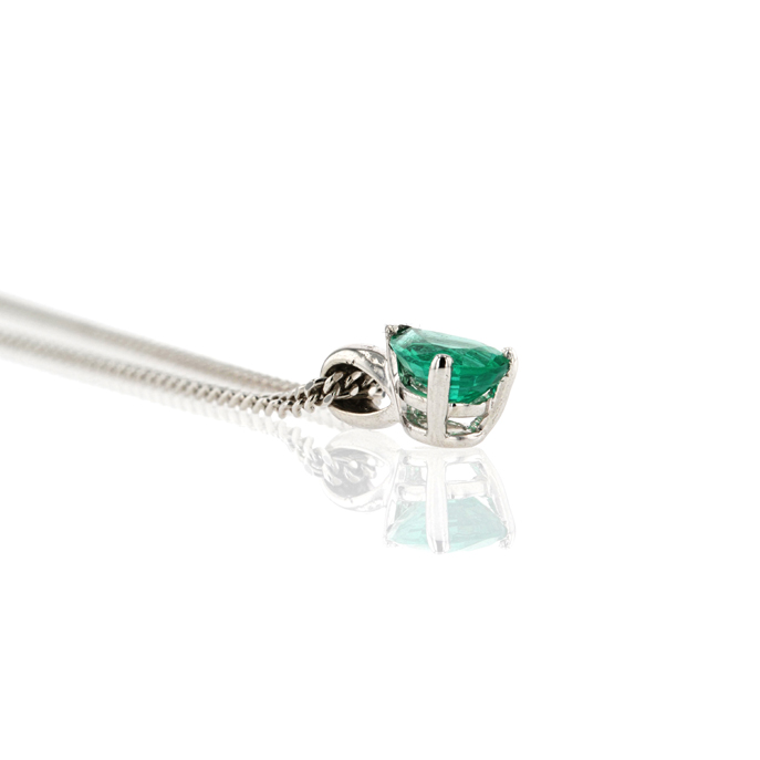 Platinum Emerald Pendant - Image 2