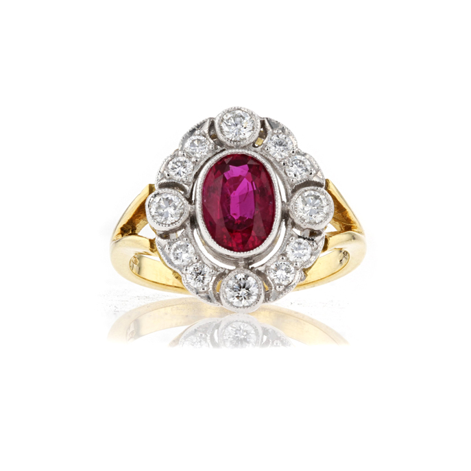 18ct Yellow Gold Ruby and Diamond Ring - Image 2