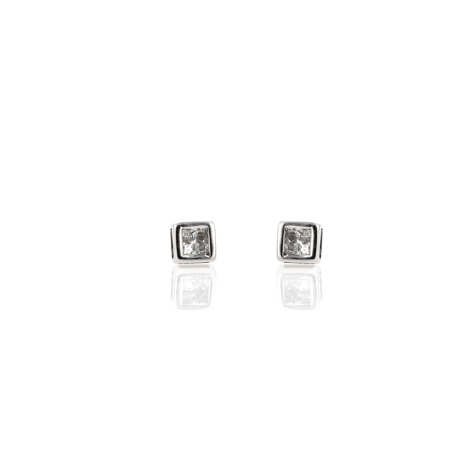 18ct White Gold Diamond Earrings