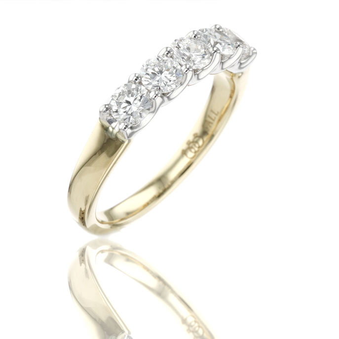 18ct Yellow gold 0.92ct Diamond Ring
