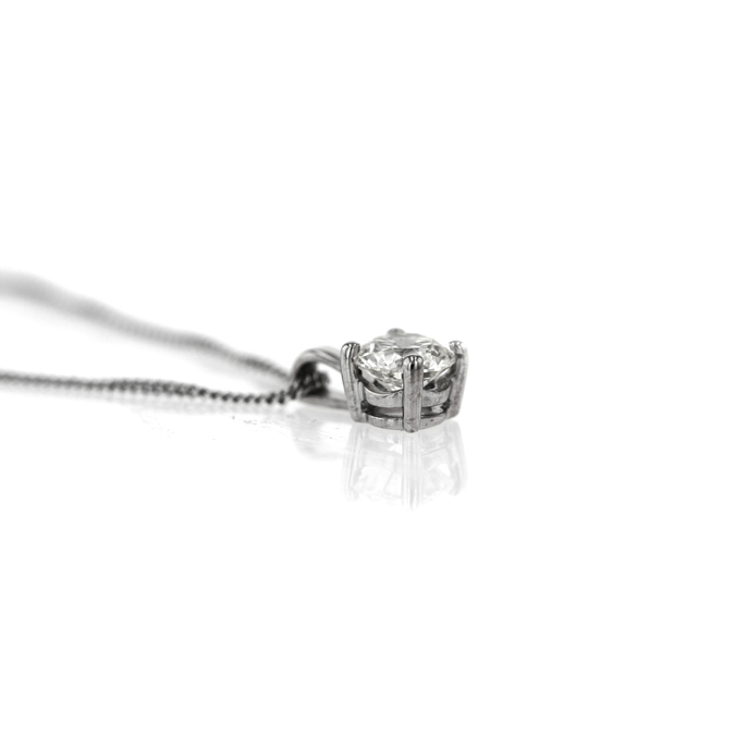 18ct White gold 1.01ct diamond pendant. - Image 2