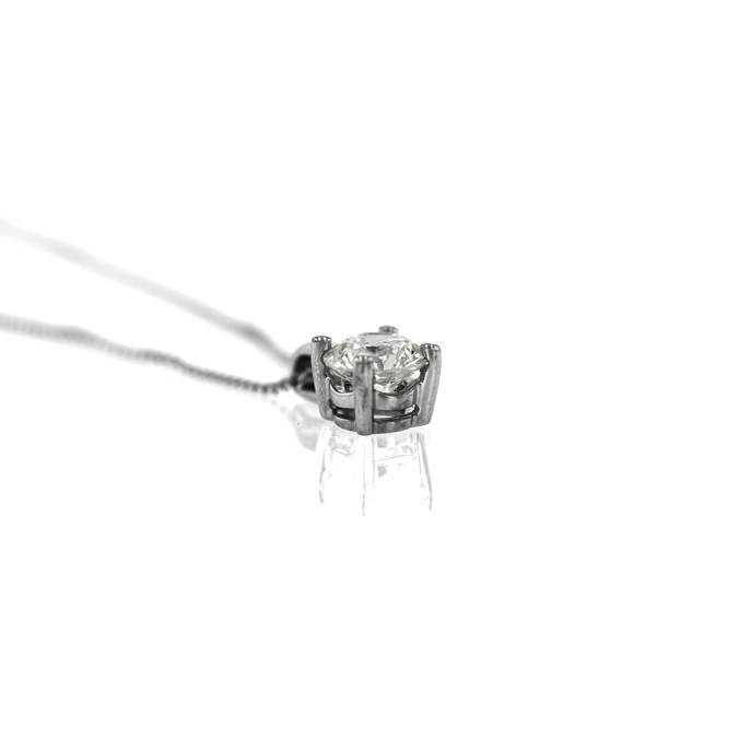 18ct White gold 1.01ct diamond pendant. - Image 2
