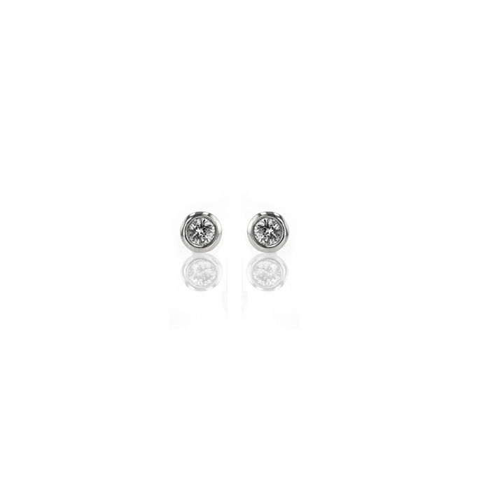 9ct Yellow gold 0.25ct Diamond stud earrings.