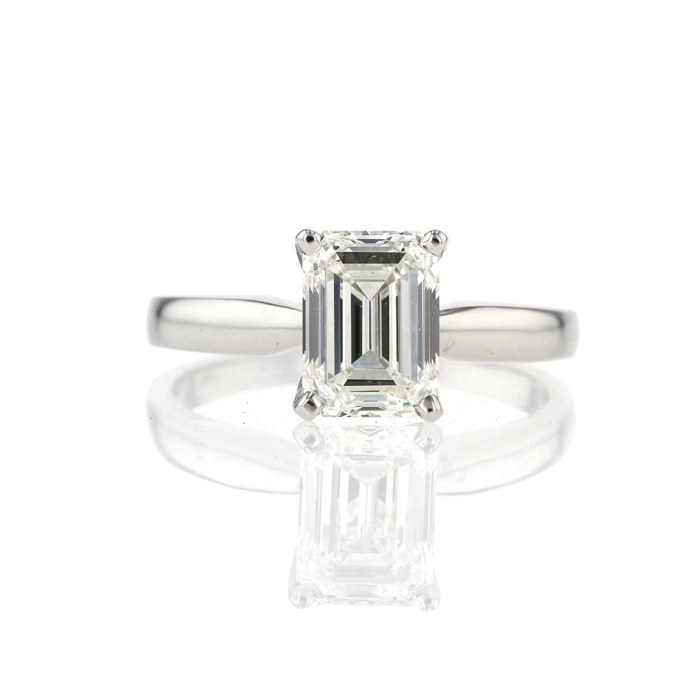 Platinum 2.01ct Emerald cut Diamond Ring. - Image 2